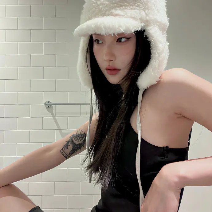 香闺春暖